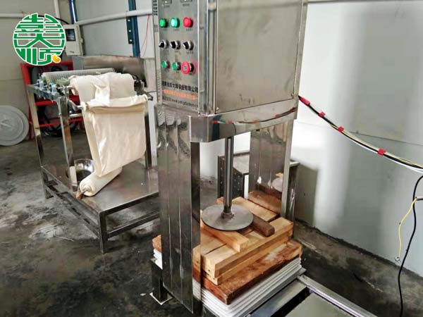 焦作豆製品加工設備生產豆製品現場